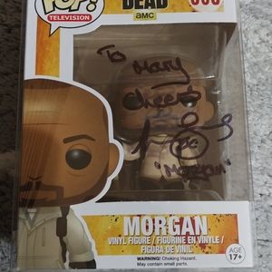 NWT WALKING DEAD FUNKO POP MORGAN AUTOGRAPHED/SIGNED